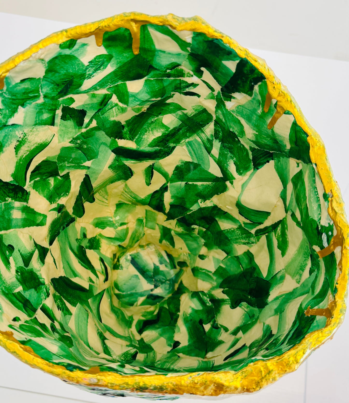 Tropical Birds Vessel