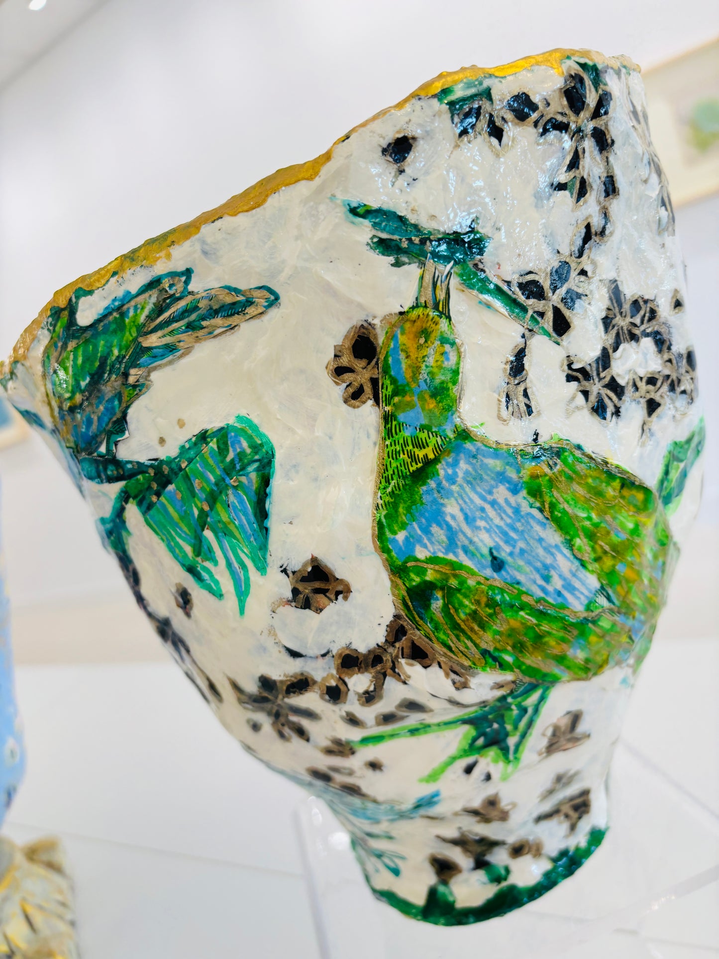 Tropical Birds Vessel